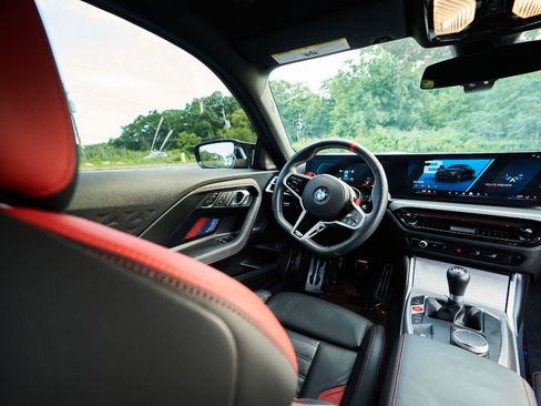 Used 2025 BMW M2 w/ Lighting Package RWD image 60