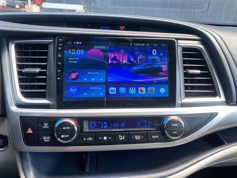 Used 2015 Toyota Highlander XLE AWD/4WD image 18