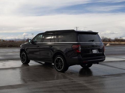 Used 2024 Ford Expedition Max Limited image 4