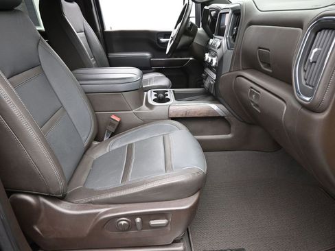 Certified 2023 GMC Sierra 3500 Denali image 7