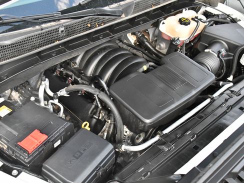 Used 2024 GMC Sierra 1500 SLT image 49