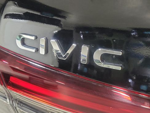 Used 2025 Honda Civic Sport image 7