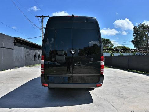 Used 2013 Mercedes-Benz Sprinter 2500 image 5