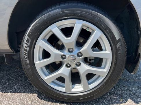 Used 2011 Nissan Rogue SV w/ SL Pkg FWD image 22