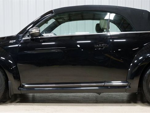 Used 2013 Volkswagen Beetle 2.5 image 2