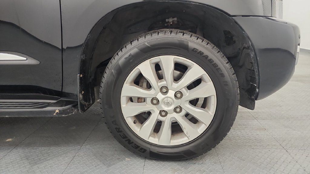 Used 2019 Toyota Sequoia Platinum AWD/4WD image 24