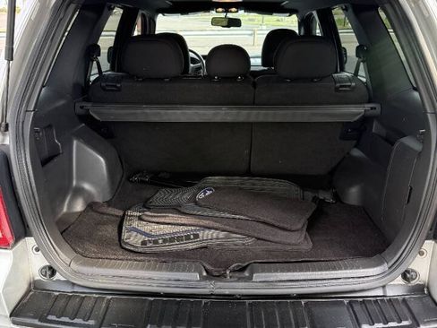 Used 2009 Ford Escape XLT AWD/4WD image 10