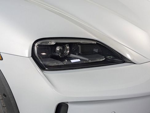 New 2026 Porsche Taycan 4 Cross Turismo AWD/4WD image 15