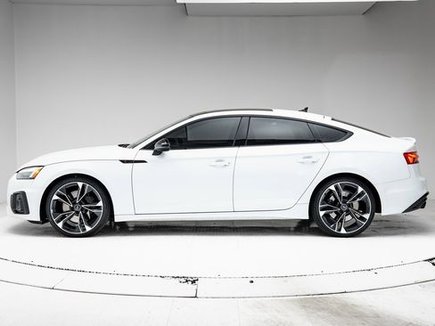 Used 2023 Audi S5 Premium Plus image 2