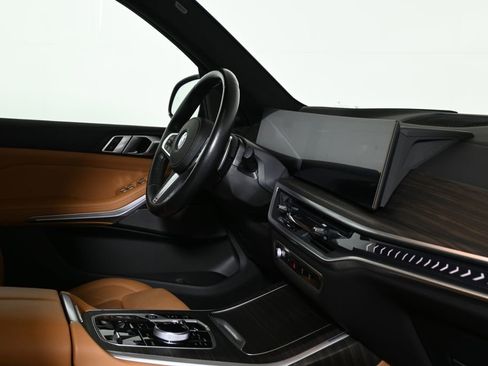 Certified 2023 BMW X7 xDrive40i w/ Executive Package image 36