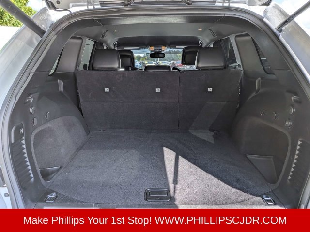 Used 2019 Jeep Grand Cherokee Limited RWD image 12