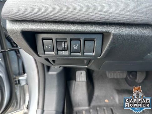 Used 2025 Subaru Outback Premium AWD/4WD image 17