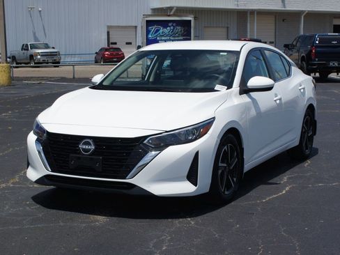Used 2024 Nissan Sentra SV FWD image 1