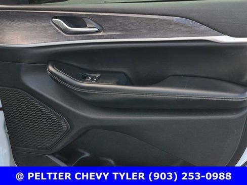 Used 2023 Jeep Grand Cherokee L Limited w/ Luxury Tech Group II AWD/4WD image 16