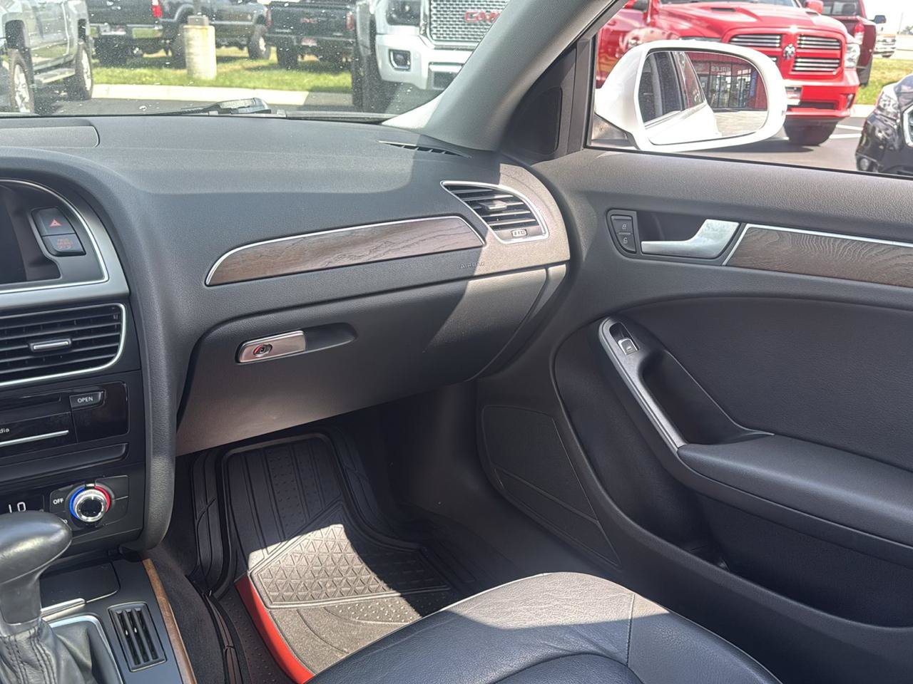 Used 2015 Audi A4 2.0T Premium w/ Audi MMI Navigation FWD image 23