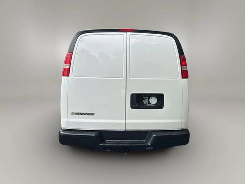 Used 2021 Chevrolet Express 2500 w/ Driver Convenience Package RWD image 14