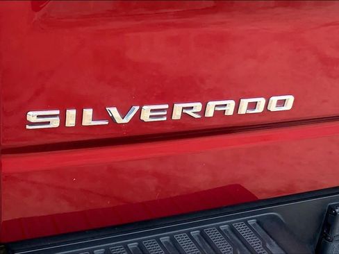 Certified 2023 Chevrolet Silverado 1500 LTZ w/ Technology Package AWD/4WD image 30