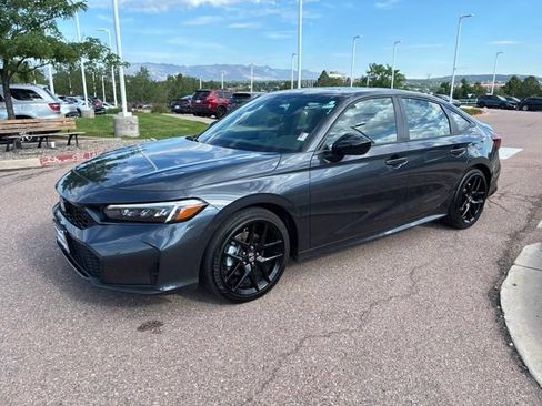 Used 2025 Honda Civic Sport image 3