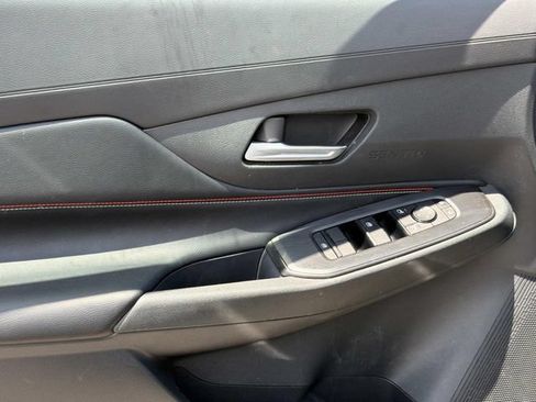 Used 2026 Nissan Sentra SR w/ Floor Mat Package FWD image 16