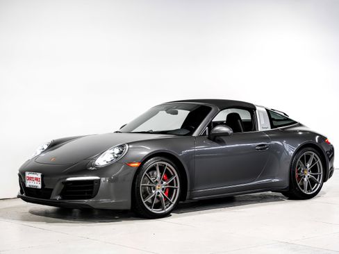 Used 2017 Porsche 911 Targa 4S image 6