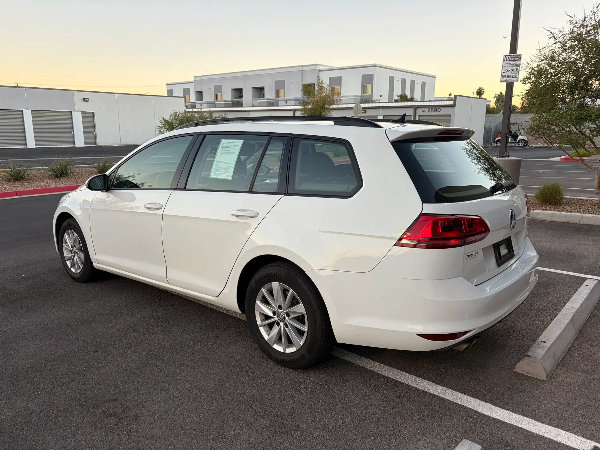 Used 2017 Volkswagen Golf S FWD image 8