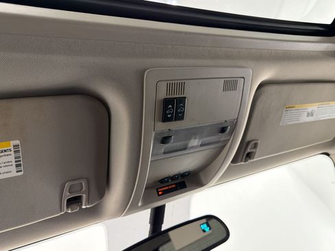 Used 2008 Chevrolet Tahoe LT RWD image 18