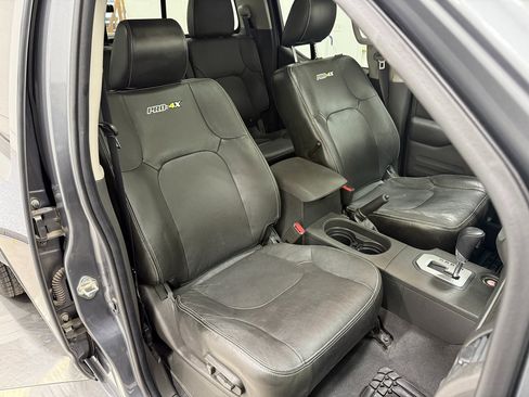 Used 2020 Nissan Frontier PRO-4X w/ Pro-4x Utility Package image 37