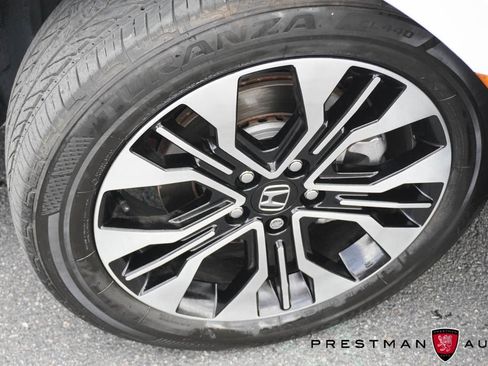 Used 2025 Honda Odyssey Elite image 2