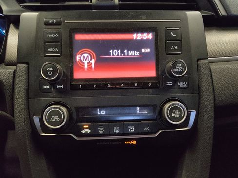 Used 2019 Honda Civic LX image 25
