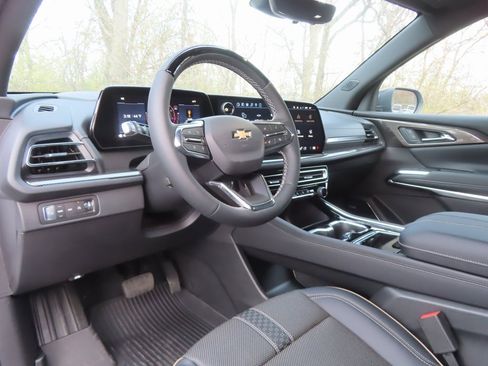 New 2026 Chevrolet Traverse High Country w/ LPO, Floor Liner Package image 22