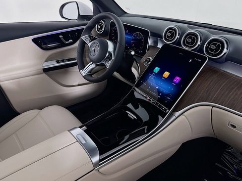 New 2026 Mercedes-Benz GLC 300 image 15