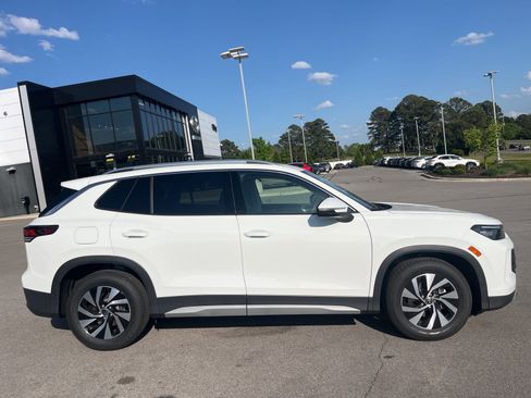 New 2026 Volkswagen Tiguan S FWD image 3