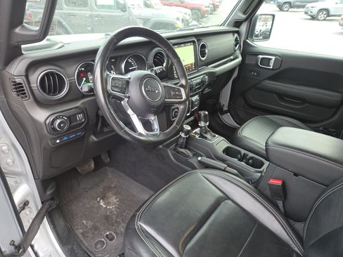 Certified 2023 Jeep Wrangler Unlimited Sahara w/ Cold Weather Group AWD/4WD image 13