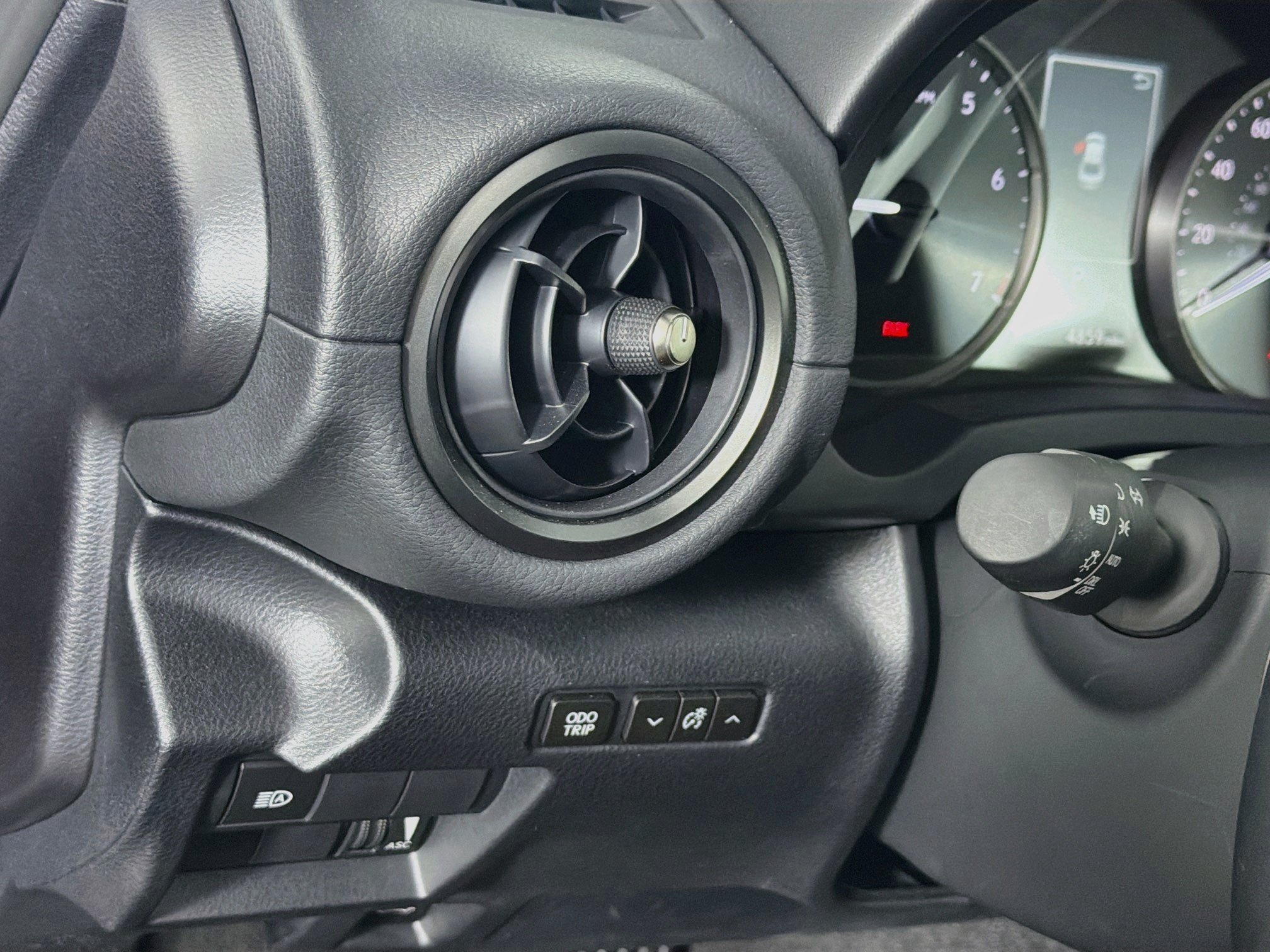 Used 2025 Lexus IS 350 F Sport w/ Accessory Package RWD image 17