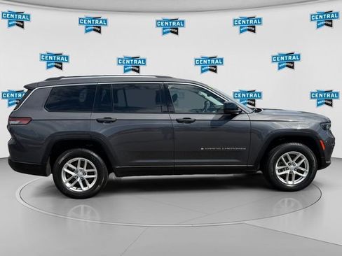 Used 2022 Jeep Grand Cherokee L Laredo w/ Luxury Tech Group I AWD/4WD image 7