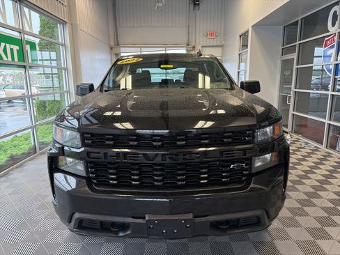 Used 2022 Chevrolet Silverado 1500 Custom w/ Rally Edition AWD/4WD image 2