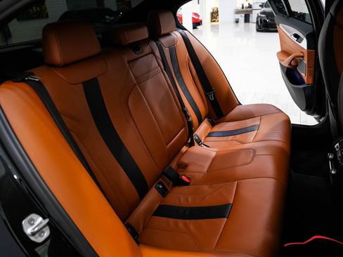 Used 2021 BMW M5 image 60