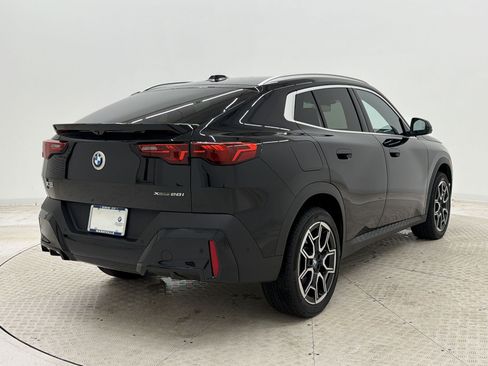 Certified 2025 BMW X2 xDrive28i w/ Premium Package AWD/4WD image 9