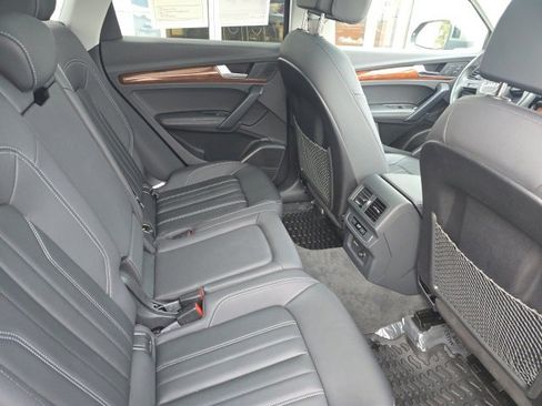 Used 2023 Audi Q5 2.0T Premium Plus w/ Premium Plus Package image 5