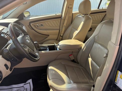Used 2018 Ford Taurus Limited AWD/4WD image 10