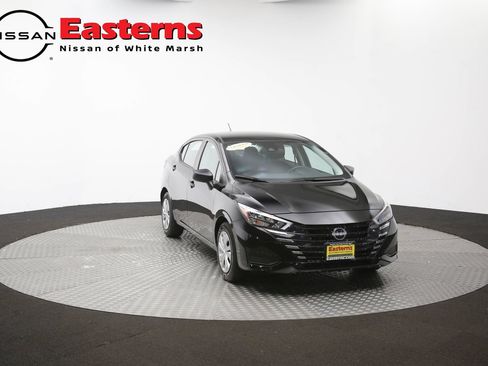 Used 2025 Nissan Versa S FWD image 49