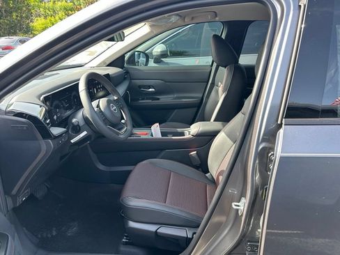 New 2026 Nissan Kicks SR FWD image 16