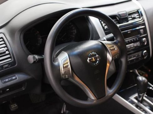 Used 2014 Nissan Altima 2.5 S image 11