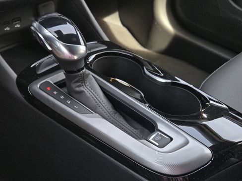 New 2026 Buick Envista Sport Touring image 12