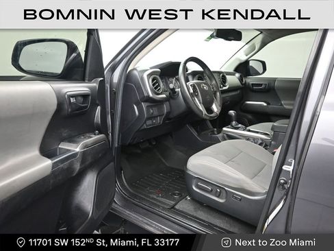 Used 2022 Toyota Tacoma SR5 image 10