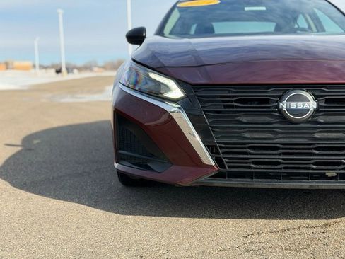 Used 2024 Nissan Altima 2.5 SV image 4