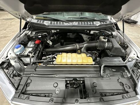 Used 2019 Ford F150 Platinum w/ Equipment Group 701A Luxury image 22