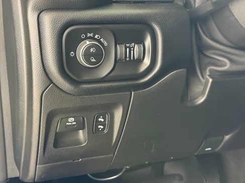 Used 2020 RAM 1500 Laramie w/ Sport Appearance Package AWD/4WD image 58