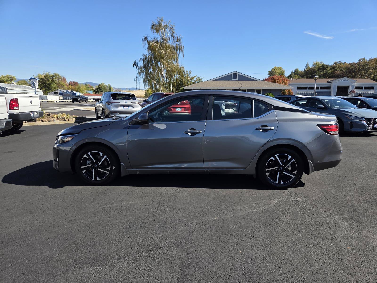 Used 2025 Nissan Sentra SV w/ All-Weather Package FWD image 9