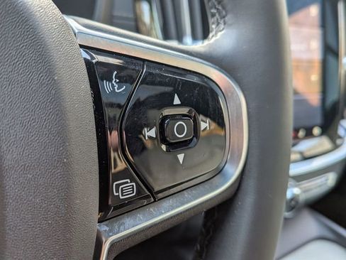 Certified 2025 Volvo V60 B5 Cross Country Ultra image 21